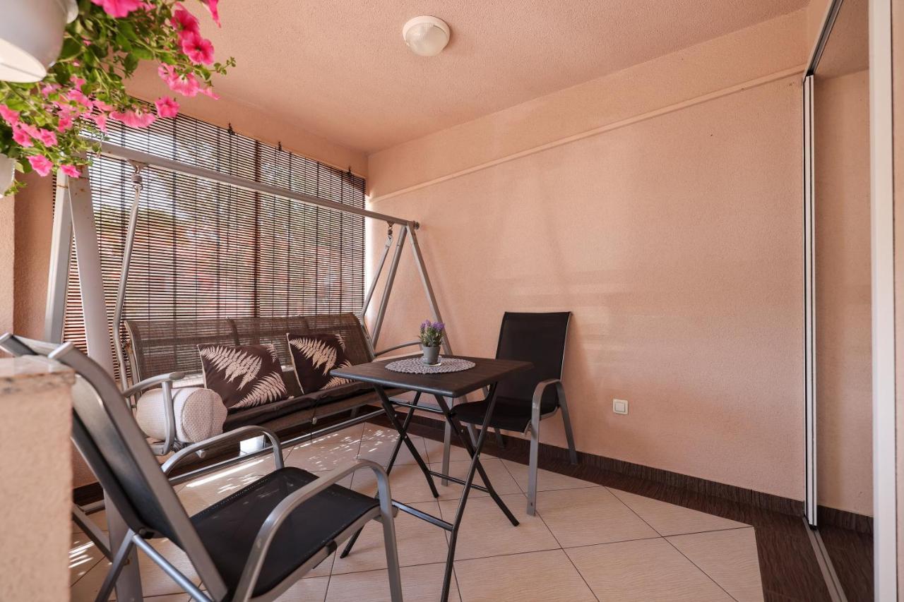Two Bedroom Sunset Vir