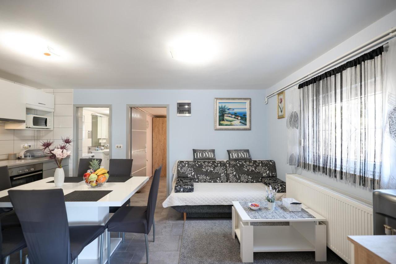 Apartment Two Bedroom Sunset Vir